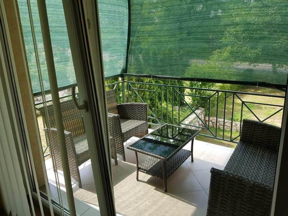 Sobe Emilija Hotel Veliko Gradiste Ngoại thất bức ảnh