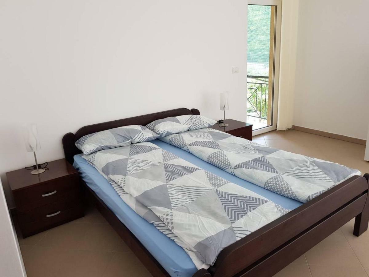 Sobe Emilija Hotel Veliko Gradiste Ngoại thất bức ảnh