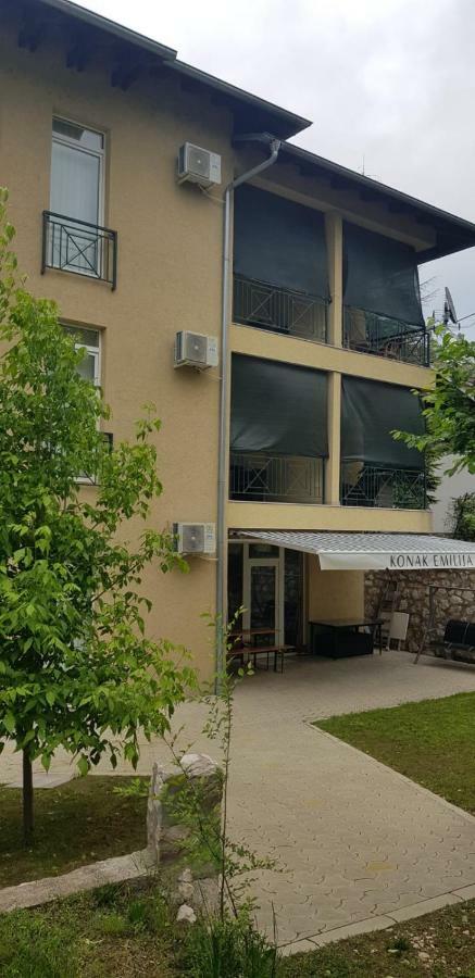 Sobe Emilija Hotel Veliko Gradiste Ngoại thất bức ảnh